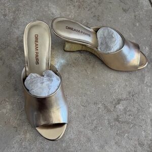 Dream Pairs Women's Metallic Gold Mules